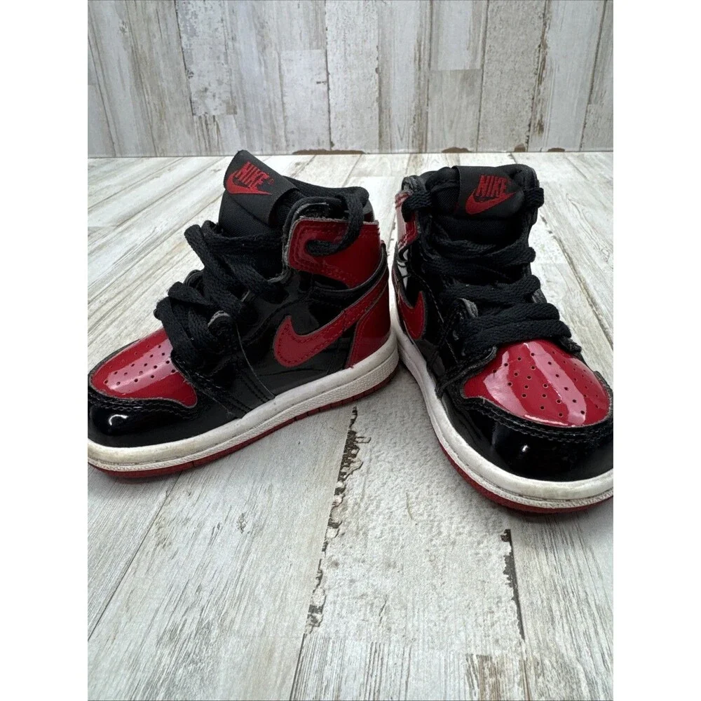 Jordan 1 Retro High OG Patent Bred Toddler TD size 4C Black Varsity Red